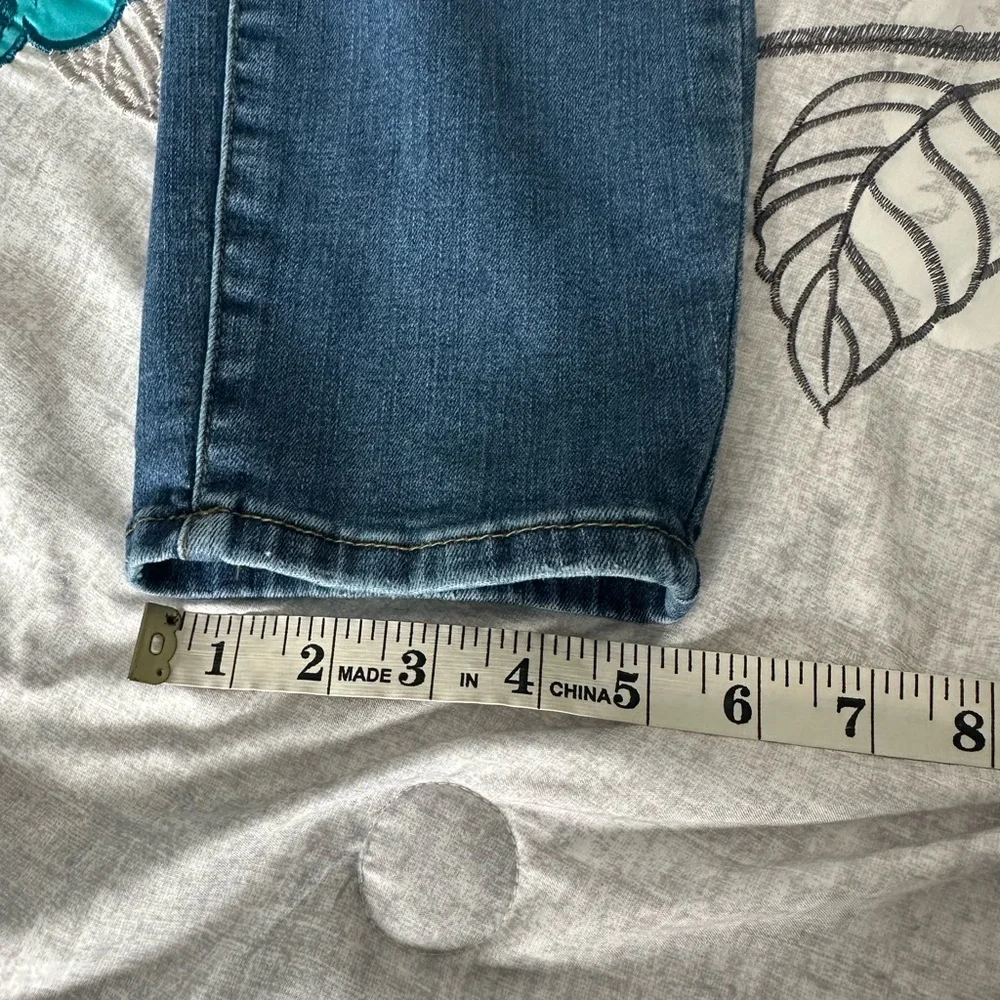 Judy Blue Jeans Women’s 31 Blue Relaxed Fit Mid Rise Medium Wash Tapered Leg